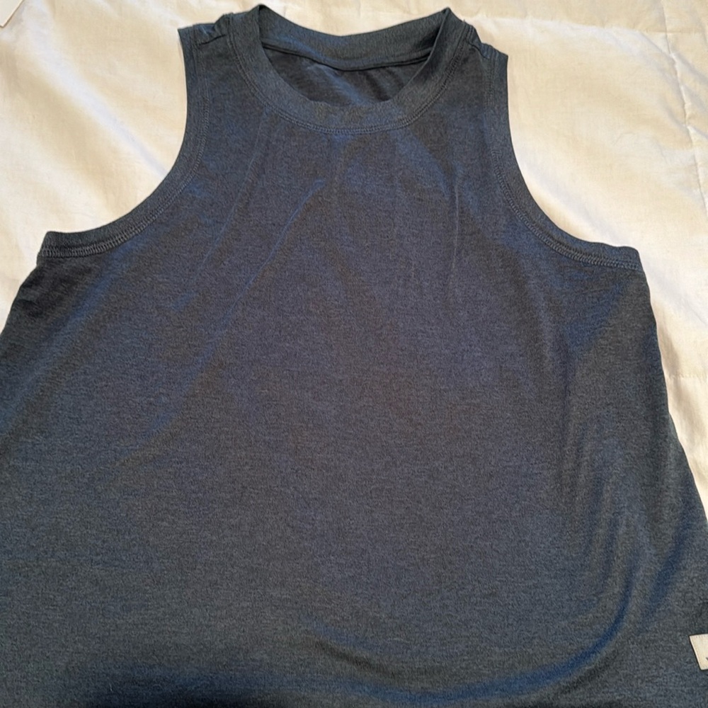 Deep blue vuori tank top